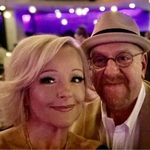 Meet your Poshers, Christy and Tony